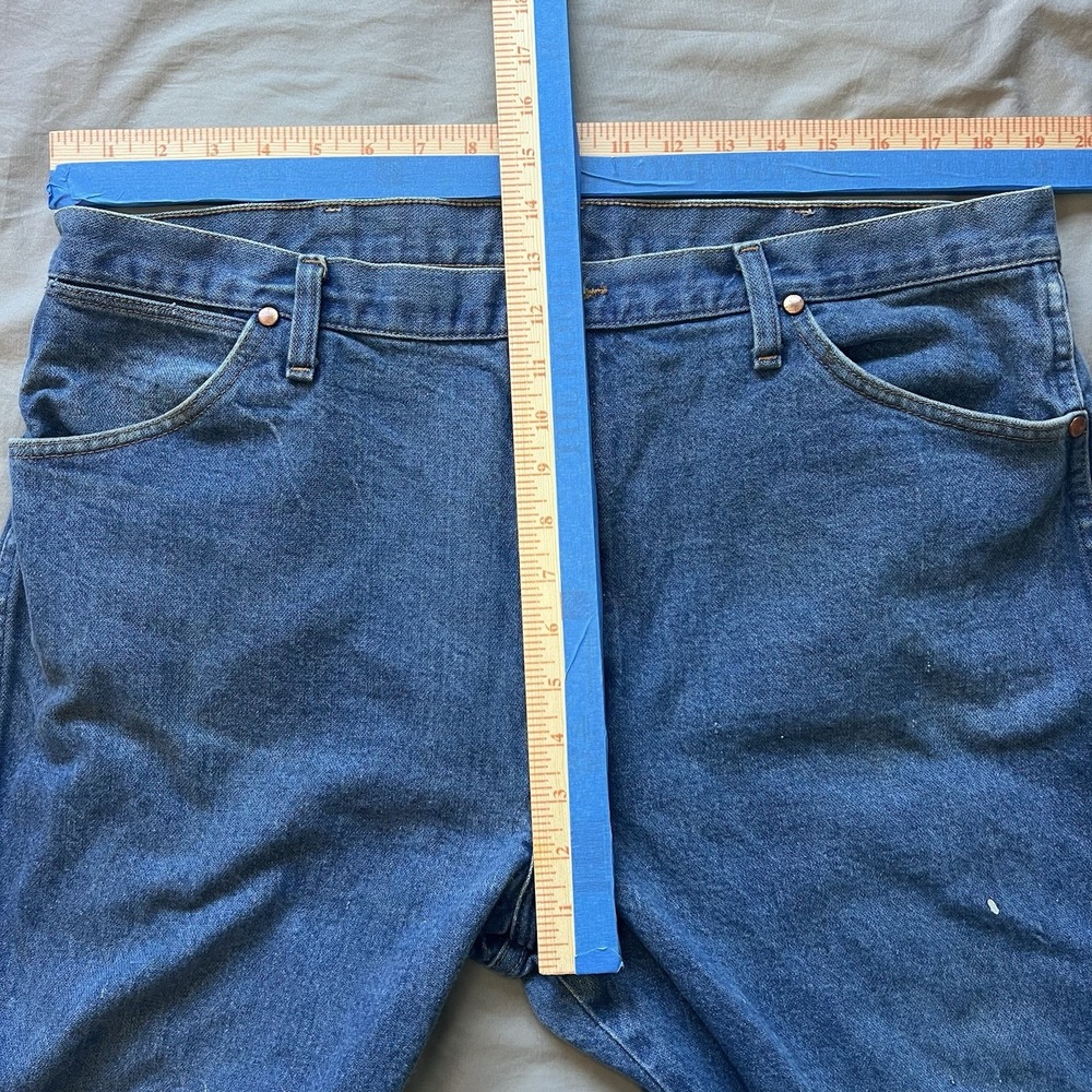 WRANGLER Jean Men Size 40x30 Blue Denim Cowboy Cut High Rise Rodeo 13MWZ Tapered - Picture 6 of 14